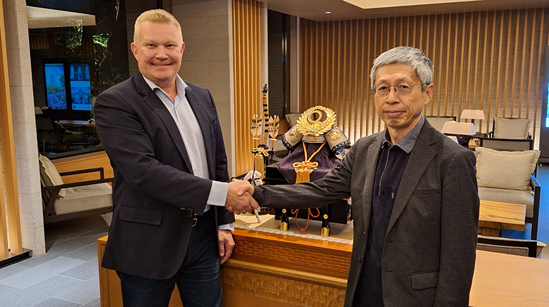 Tero Sarkkinen and Yoshihiro Sasage